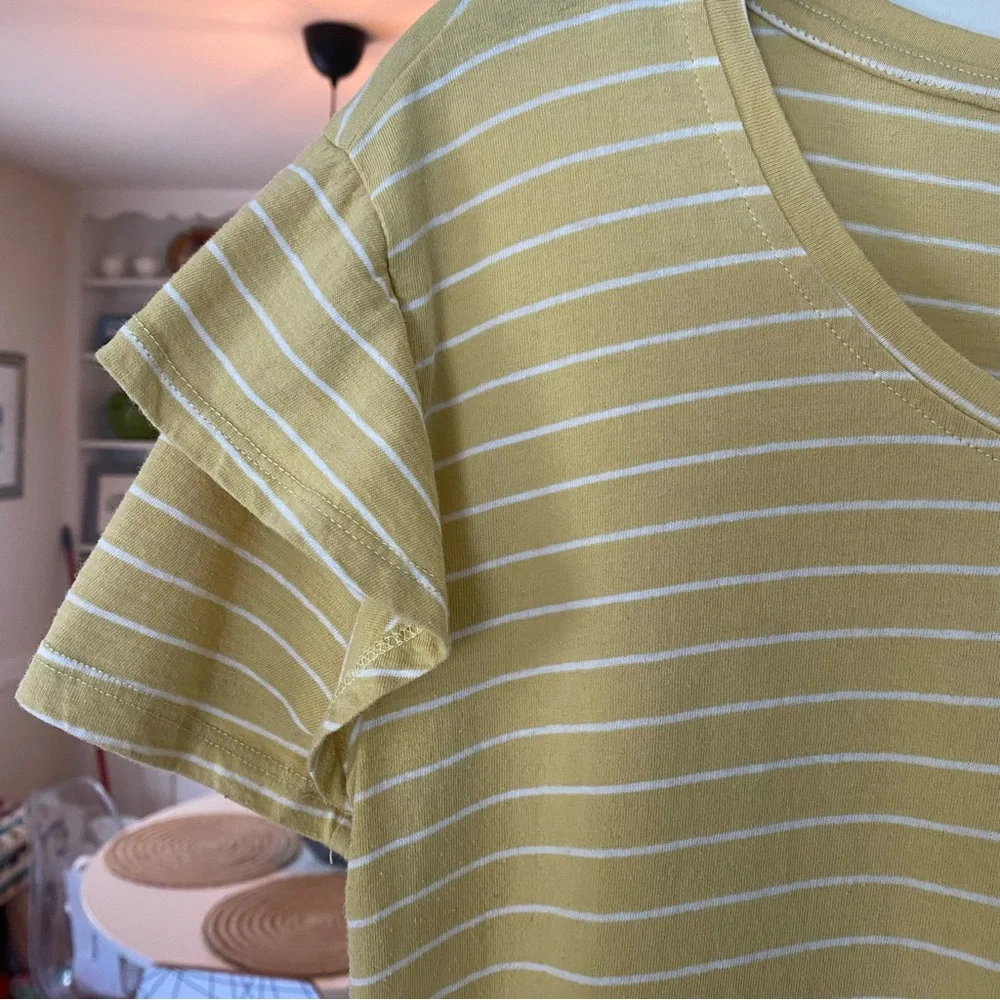 Umgee Ruffle Sleeve Tee - Picture 4 of 4